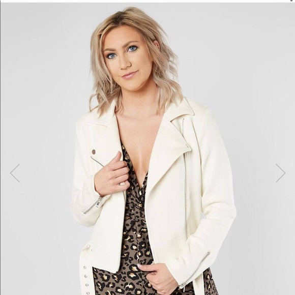 Daytrip Jackets & Blazers - ✨HP✨ Daytrip Faux Suede Moto Jacket